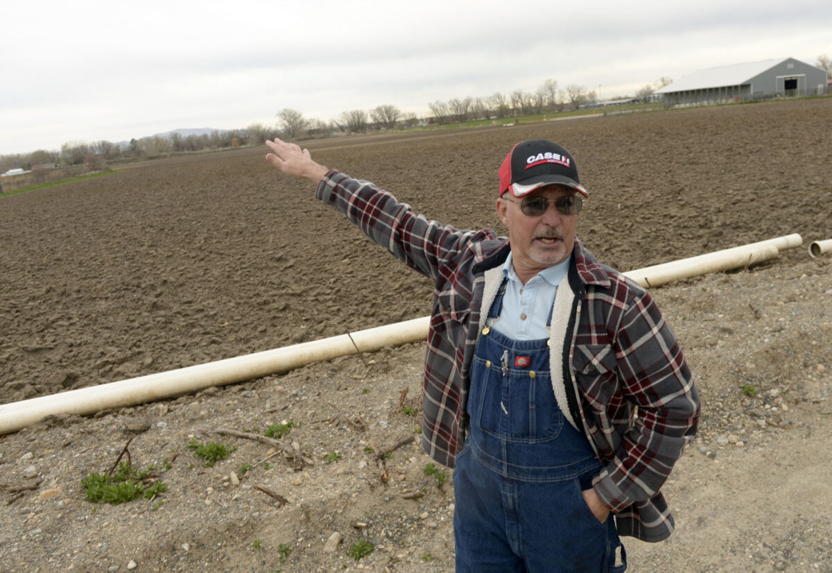Farmington, build your soccer fields somewhere else. Leave Alan